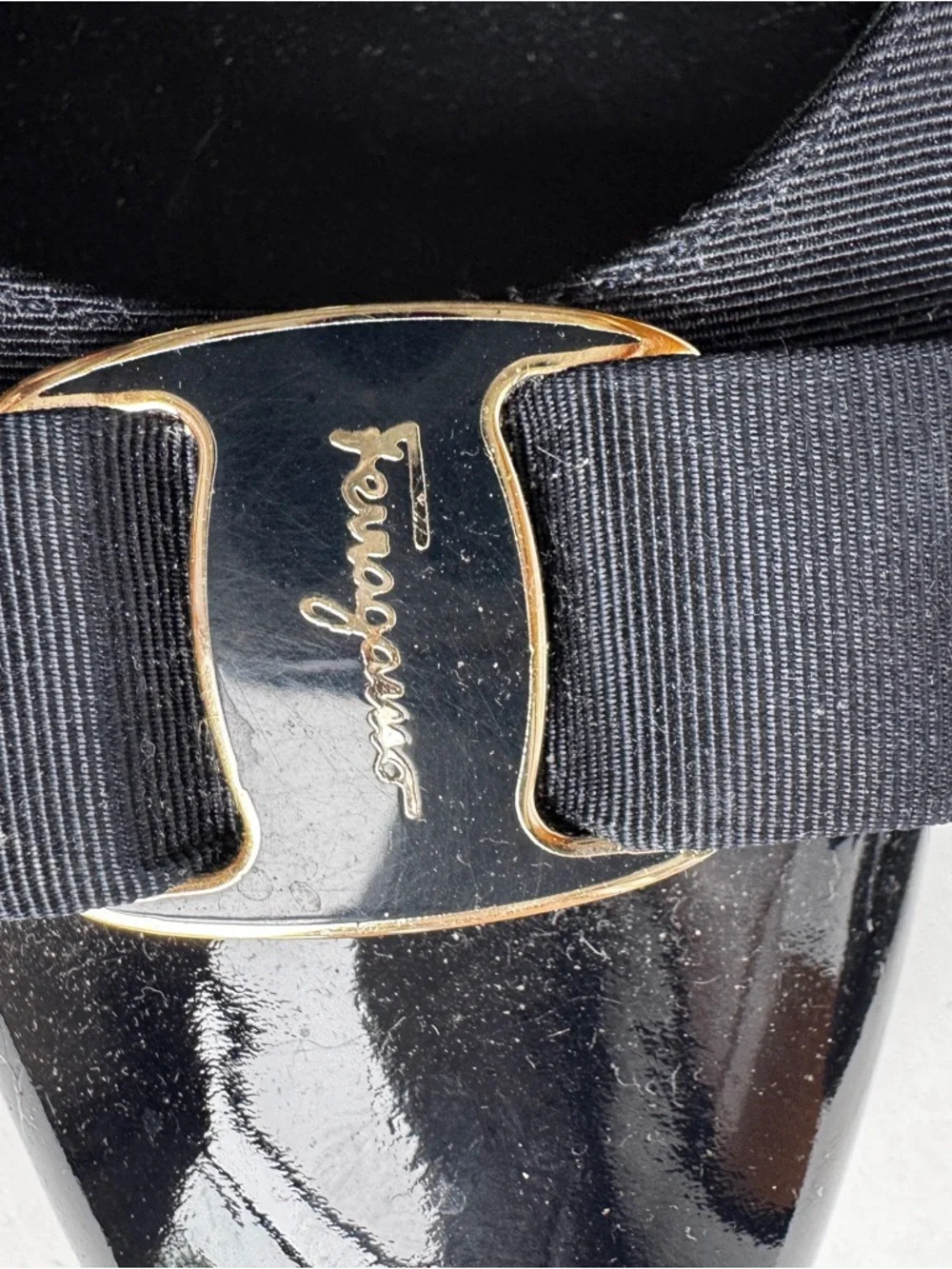 Salvatore Ferragamo Vara Navy Grosgrain Bow Pumps Kitten Heel 10 3A Italy - Picture 3 of 10
